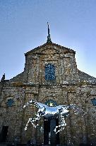 Zeus The Olympic Horse Arrives At Mont Saint-Michel