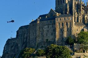 Zeus The Olympic Horse Arrives At Mont Saint-Michel