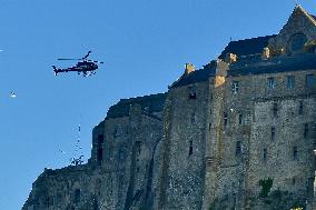 Zeus The Olympic Horse Arrives At Mont Saint-Michel