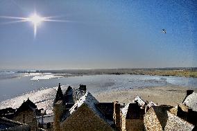 Zeus The Olympic Horse Arrives At Mont Saint-Michel