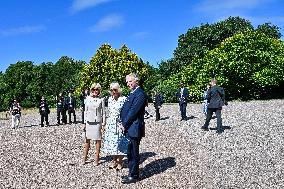 Macron Visits The Windsor Castle Gardens - Berkshire