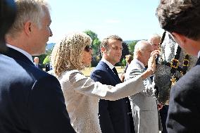 Macron Visits The Windsor Castle Gardens - Berkshire