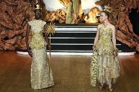 PFW - Franck Sorbier Runway in Paris FA