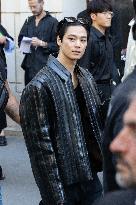 PFW Balenciaga Outside Arrivals NB