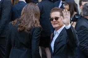 PFW Balenciaga Outside Arrivals NB