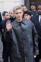 PFW Balenciaga Outside Arrivals NB