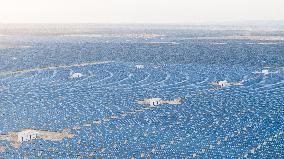 PV Construction in Xinjiang Gobi Desert