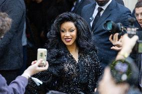 PFW Balenciaga Outside Arrivals NB