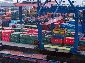 Beijing-Hangzhou Grand Canal Huai 'an Container Terminal