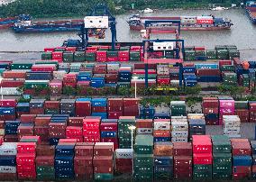 Beijing-Hangzhou Grand Canal Huai 'an Container Terminal