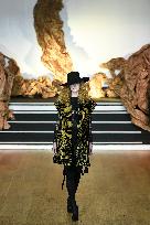 PFW - Franck Sorbier Runway in Paris FA