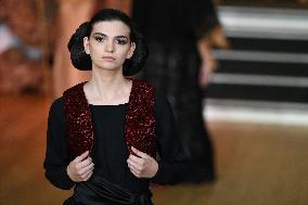 PFW - Franck Sorbier Runway in Paris FA