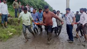 At Least 9 Killed After Bridge Collapse - India