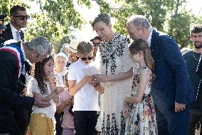 NO TABLOIDS WEB & PRINT - Princely Family of Monaco in Visit  - Carlat