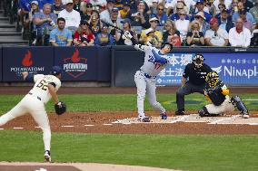 Baseball: Dodgers vs. Brewers