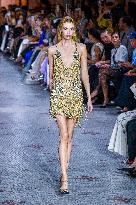 PFW - Stella Maxell Models For Zuhair Murad