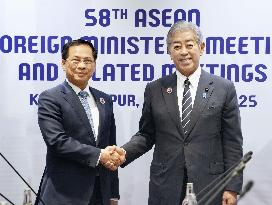 Japan-Vietnam talks in Kuala Lumpur