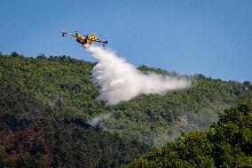Rieti Mountain Fire Air Rescue Operations Underway - Italy