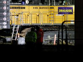 Dozens of Workers Rescued in Tunnel Collapse - LA