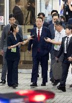 South Korea Issues Arrest Warrant for Ex-President Yoon - Seoul
