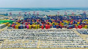 China Automobile Sales Increase in H1 2025