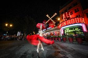 Moulin Rouge cabaret wings turn in Paris FA