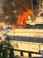 Sea Lady II Yacht Fire - Saint-Tropez