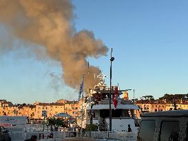 Sea Lady II Yacht Fire - Saint-Tropez