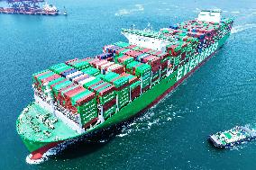 Super Cargo Ship