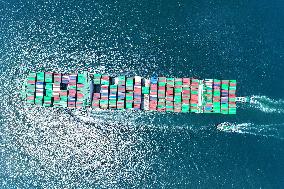 Super Cargo Ship
