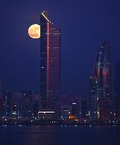 Full Moon Over Kuwait City - Kuwait