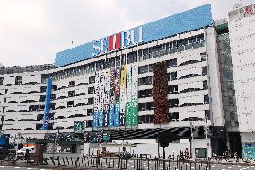 Exterior, logo and signage of Seibu Ikebukuro Main Store