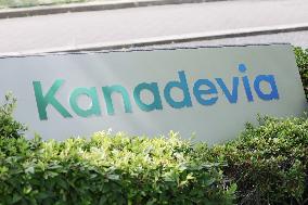 Canadevia signage and logo