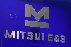 Mitsui E&S signage and logo