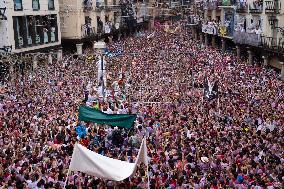 Laying of the handkerchief to the Torico - Spain