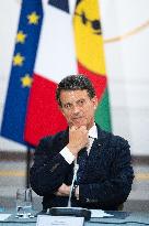 Macron Hosts New Caledonia Summit Conclusion - Paris