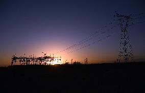 China Completes 750-kV Power Transmission Loop