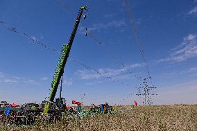 China Completes 750-kV Power Transmission Loop
