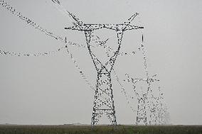 China Completes 750-kV Power Transmission Loop