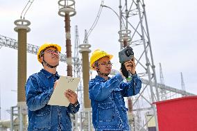 China Completes 750-kV Power Transmission Loop