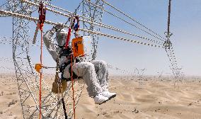 China Completes 750-kV Power Transmission Loop