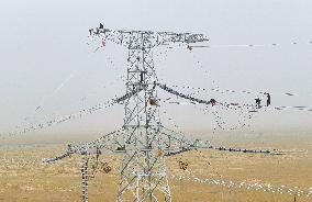 China Completes 750-kV Power Transmission Loop