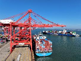 China Import And Export of Goods Trade Growth in H1 2025