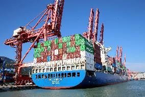 China Import And Export of Goods Trade Growth in H1 2025