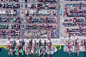 China Import And Export of Goods Trade Growth in H1 2025