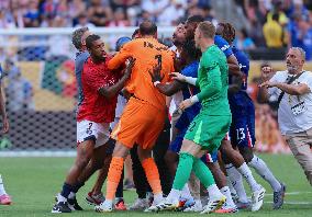 Donnarumma And Luis Enrique Confront Joao Pedro After Club World Cup Final - NJ