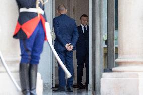 Emmanuel Macron meets with Armenia Prime Minister - Paris