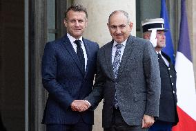 Emmanuel Macron meets with Armenia Prime Minister - Paris