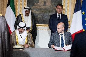 Signing of a bilateral agreement with Kuwait at the Elysee - Paris