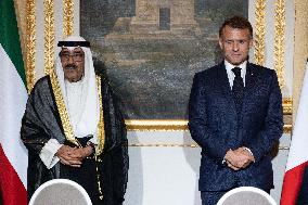 Signing of a bilateral agreement with Kuwait at the Elysee - Paris